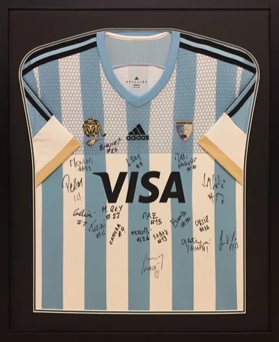 Framed Argentina hockey shirt